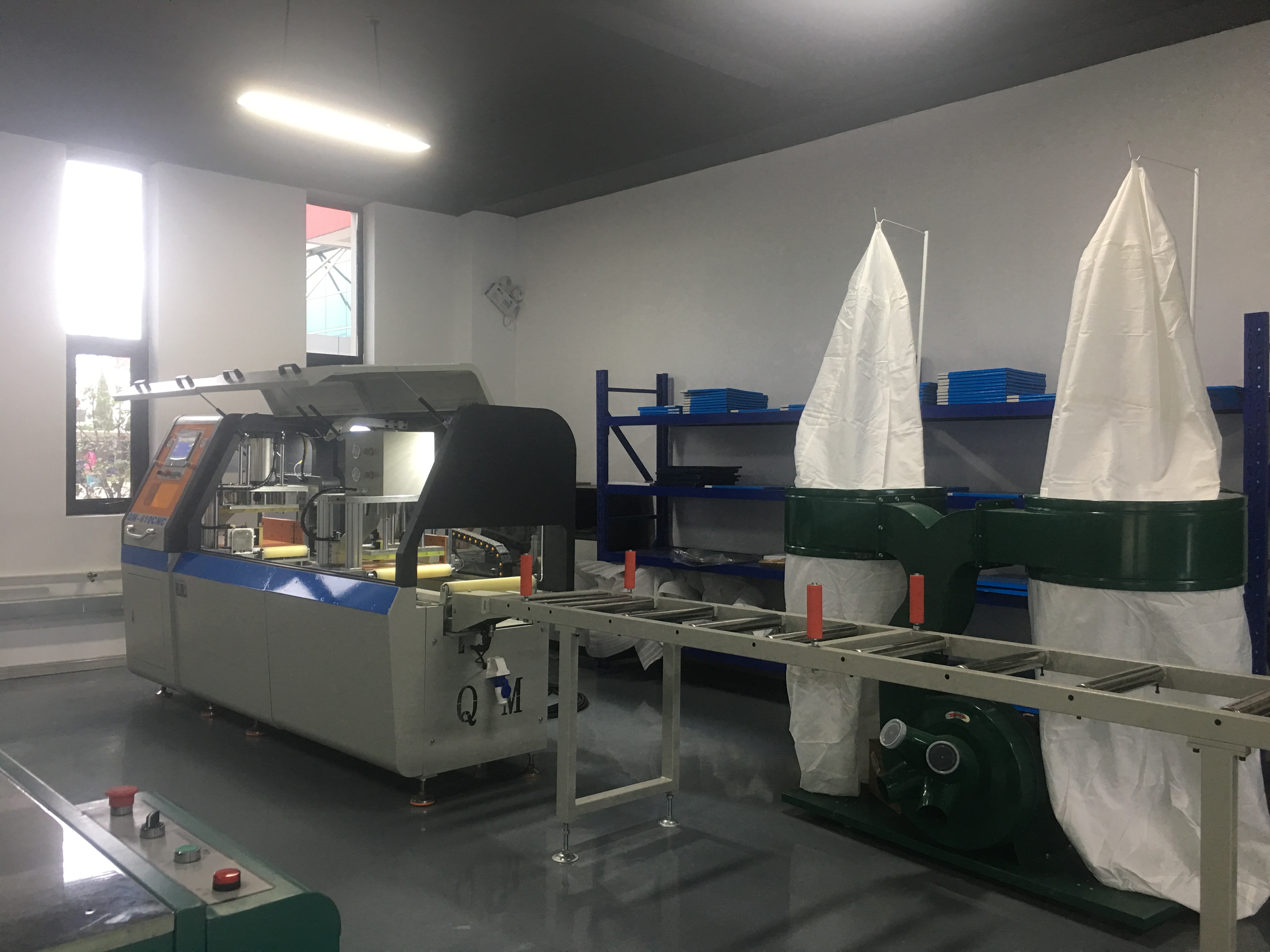 高精度鋁鋸機