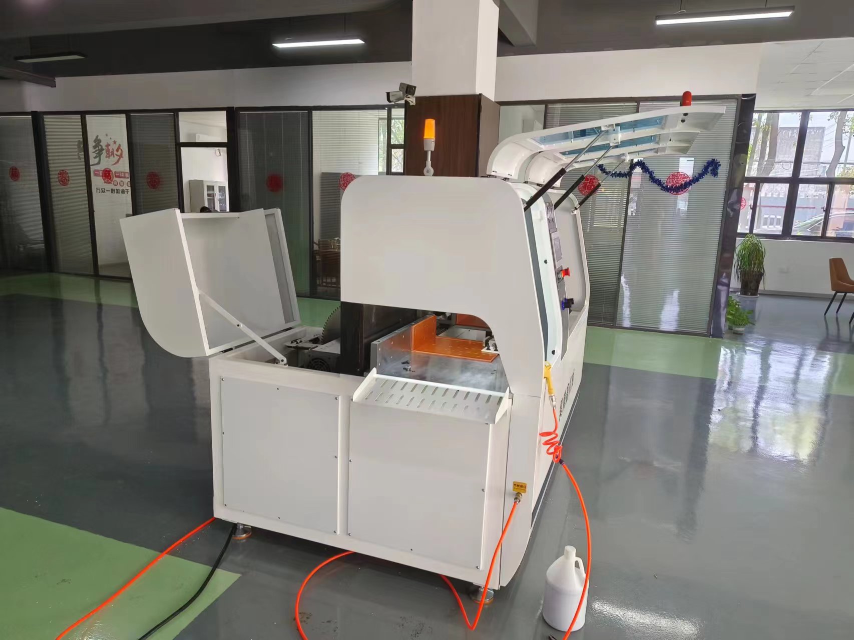 全自動鋁鋸機