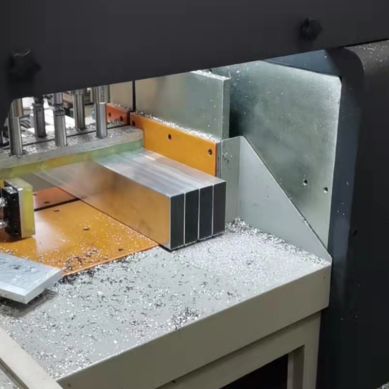 鋁合金精密切割機(jī)